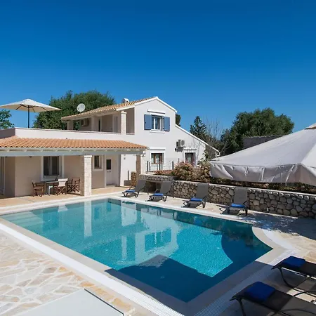 Villa Armonia By Posarellivillas